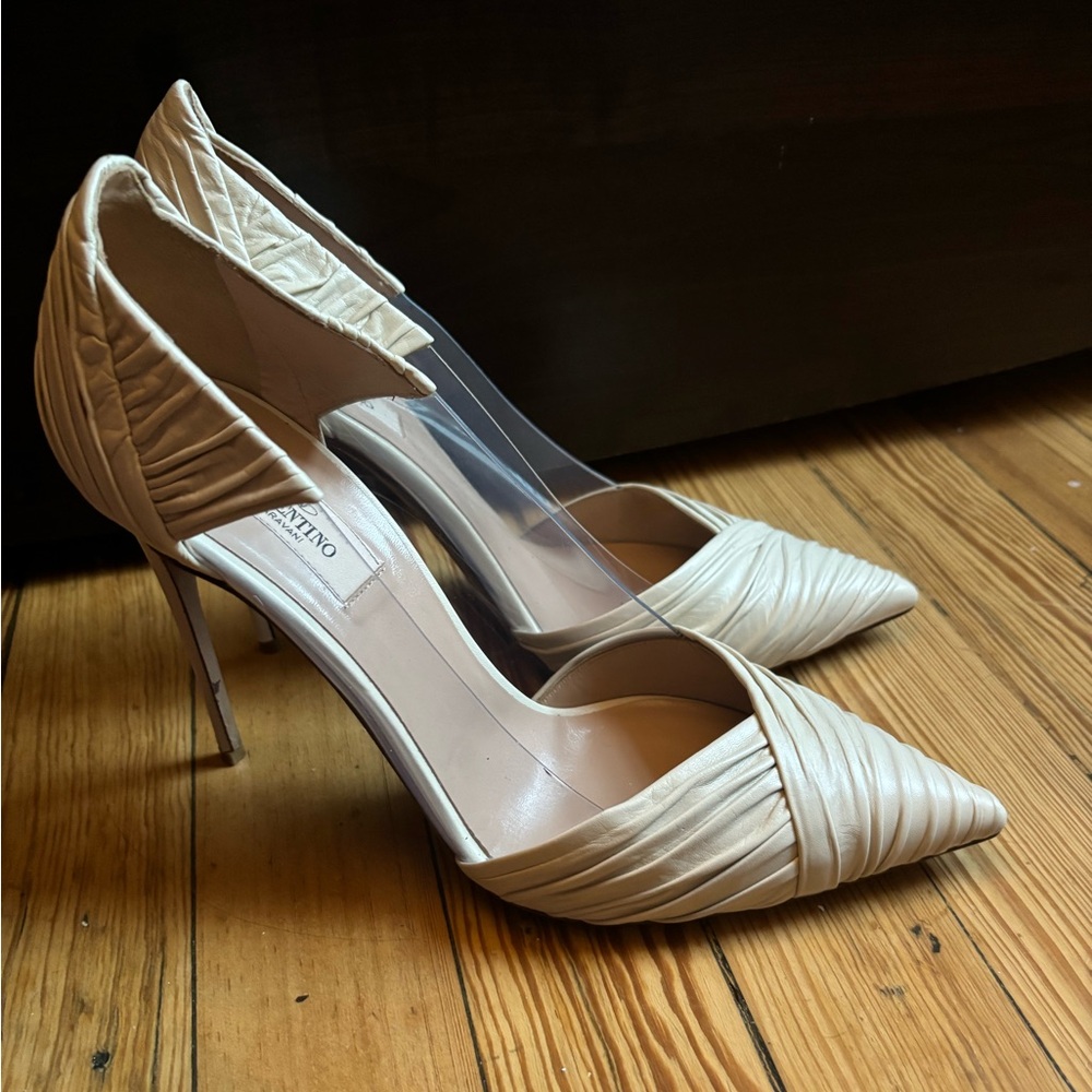 Valentino Garavani shoes size 40